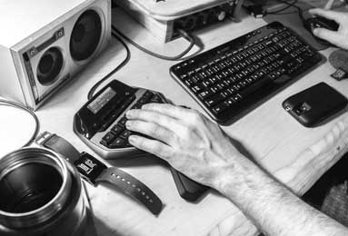 TP交易所下载指南：克服投资心理误区，安全下载避免被骗