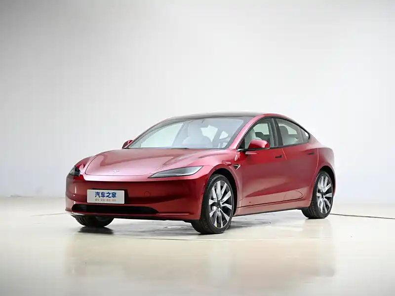 特斯拉MODEL3