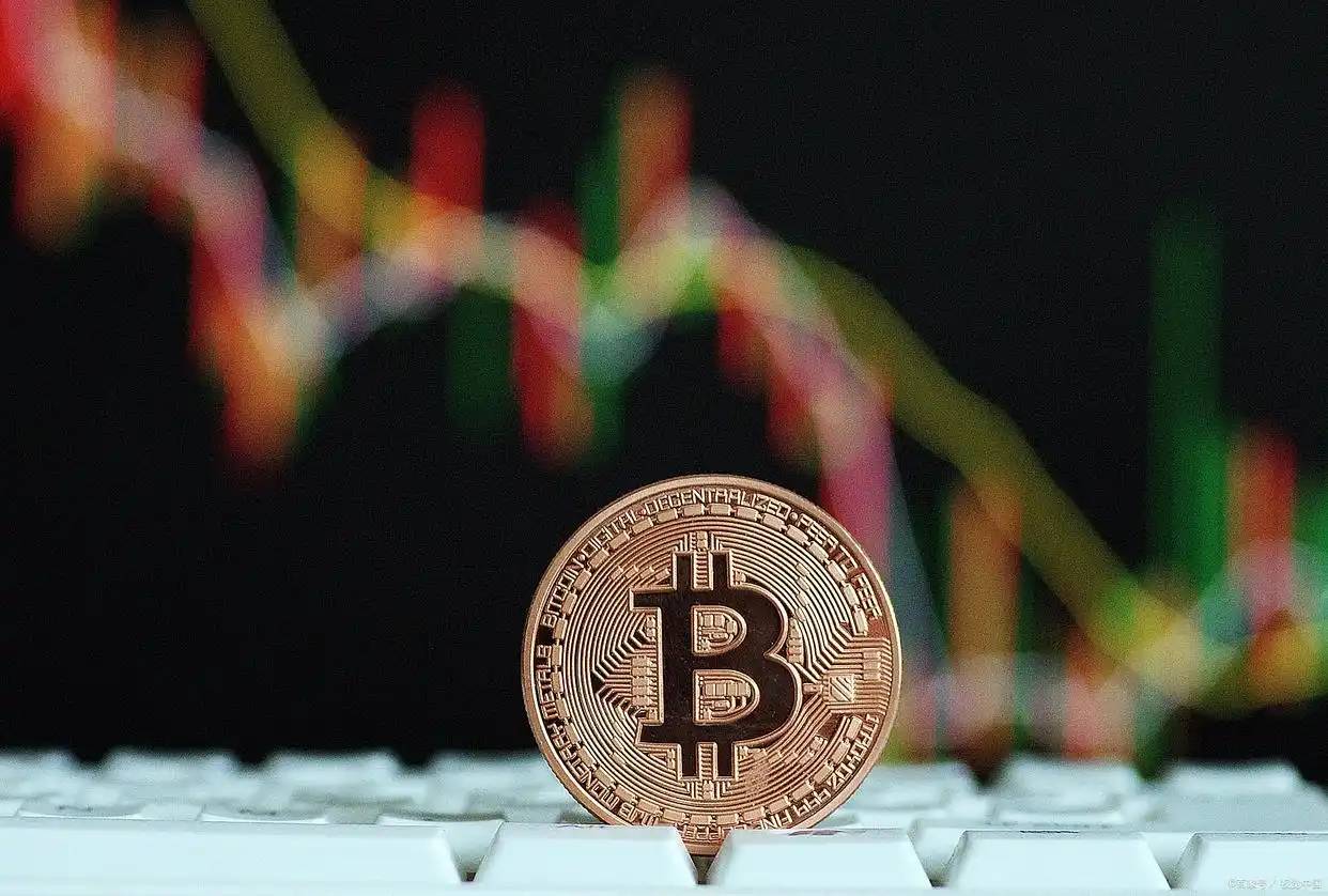 数字货币金融科技股票有哪些_研究数字货币如何促进全球金融包容性：加强财务自主权的新途径_私人数字货币与央行数字货币