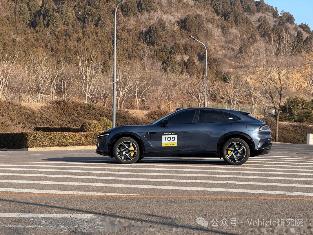 小米进军智能汽车_小米新型汽车_驾驶者的选择：小米汽车的科技与性能