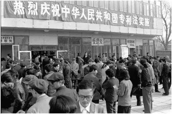 第一证券：_和兴证券和宏信证券_证券开户哪家好