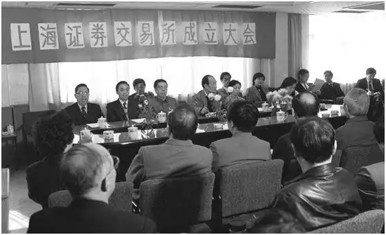 第一证券：_和兴证券和宏信证券_证券开户哪家好