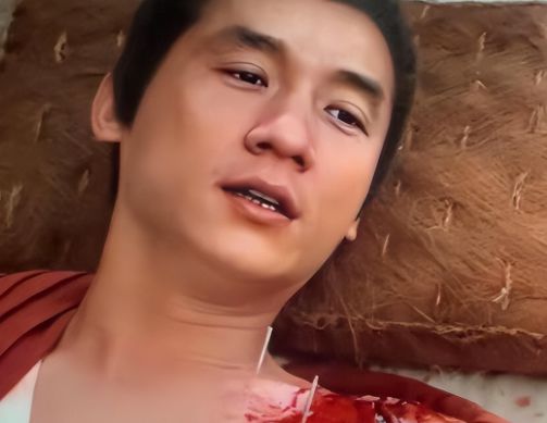 成龙地位年轻心中观众是什么_成龙在年轻观众心中的地位_成龙地位年轻心中观众是谁